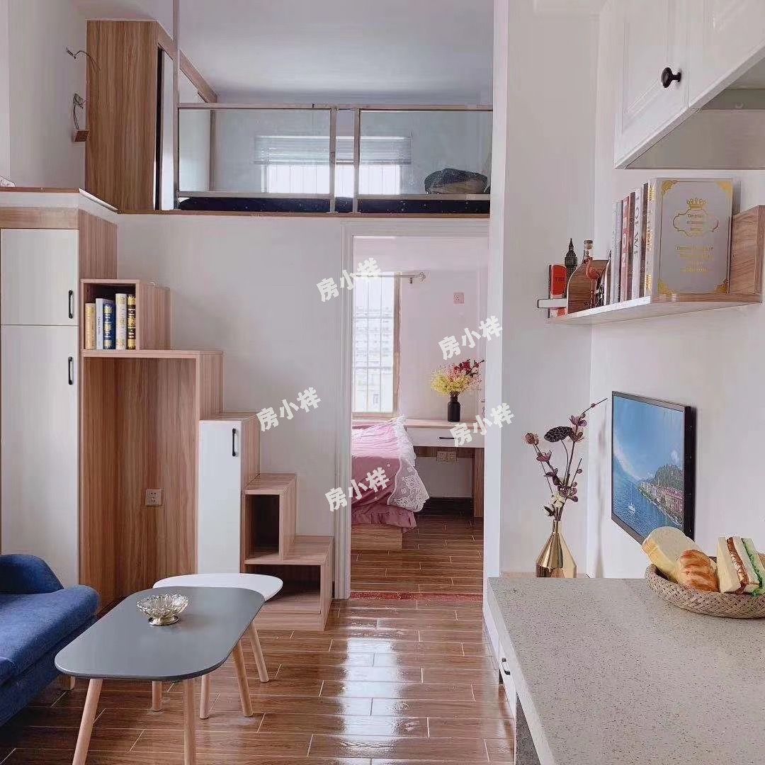 小產(chǎn)權(quán)房客廳