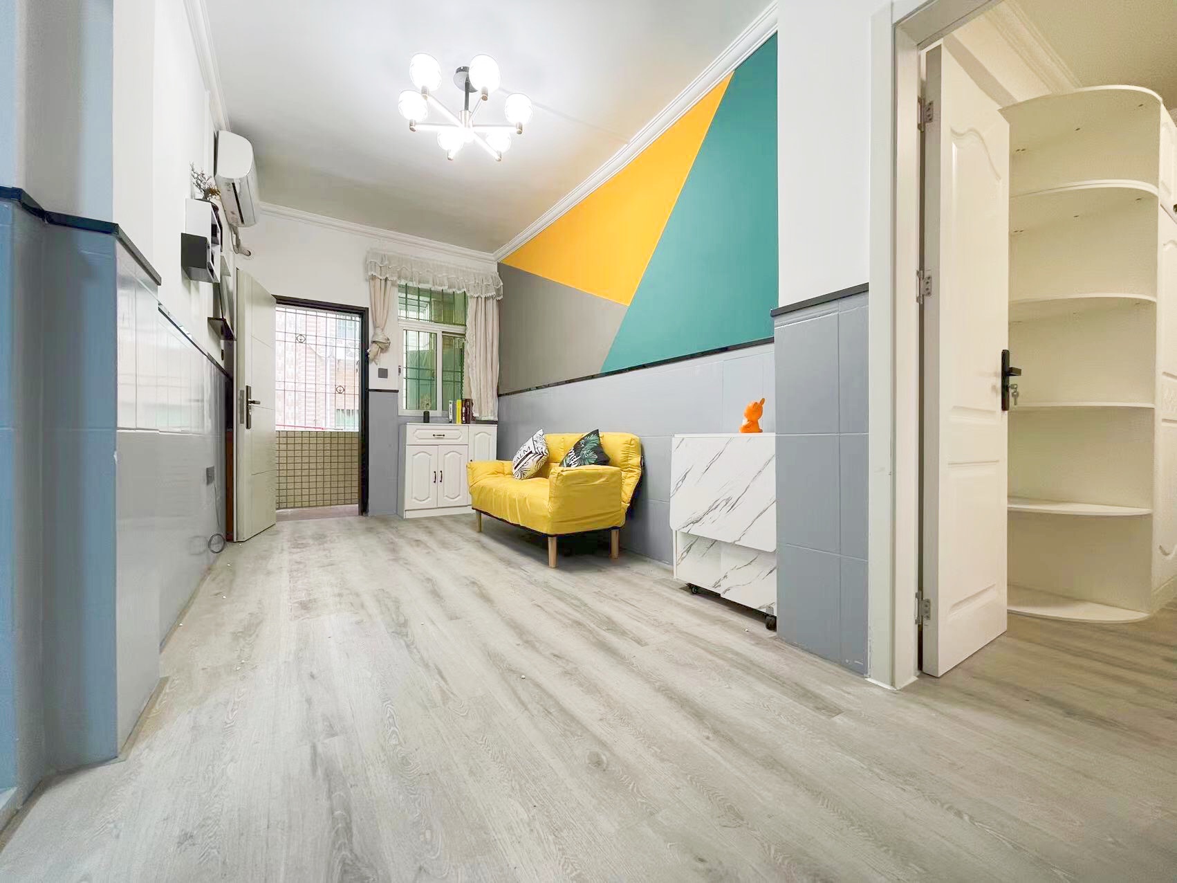 潛龍?jiān)?>
                                        </a>
                                    </div>
                                                                        <div   id=