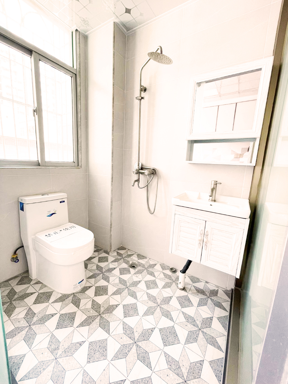 深圳石巖小產(chǎn)權(quán)房|云創(chuàng)大廈  68萬/套